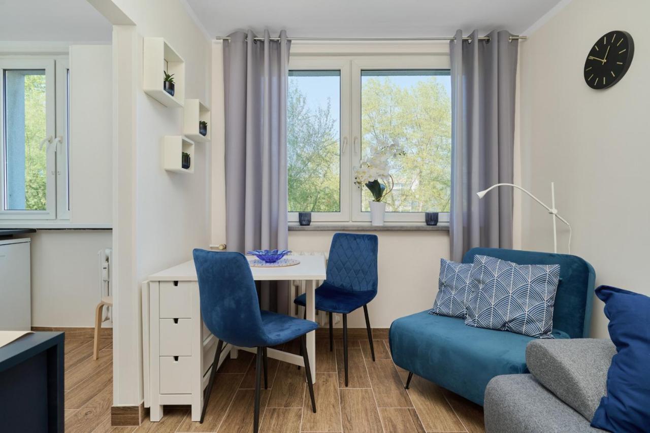 Beautiful & Bright Krynicka For 3 Guests By Renters Apartmán